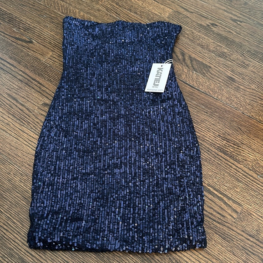 NWT KatieJ NYC. Youth large. Navy sequins tube dress.